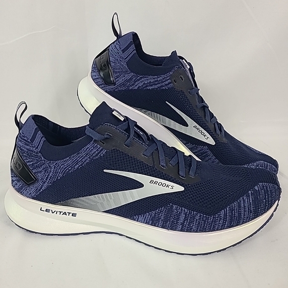 NEW Brooks Men's Levitate 4 110345-1D-439 Blue Sneaker Shoe Sz 9.5 NIB